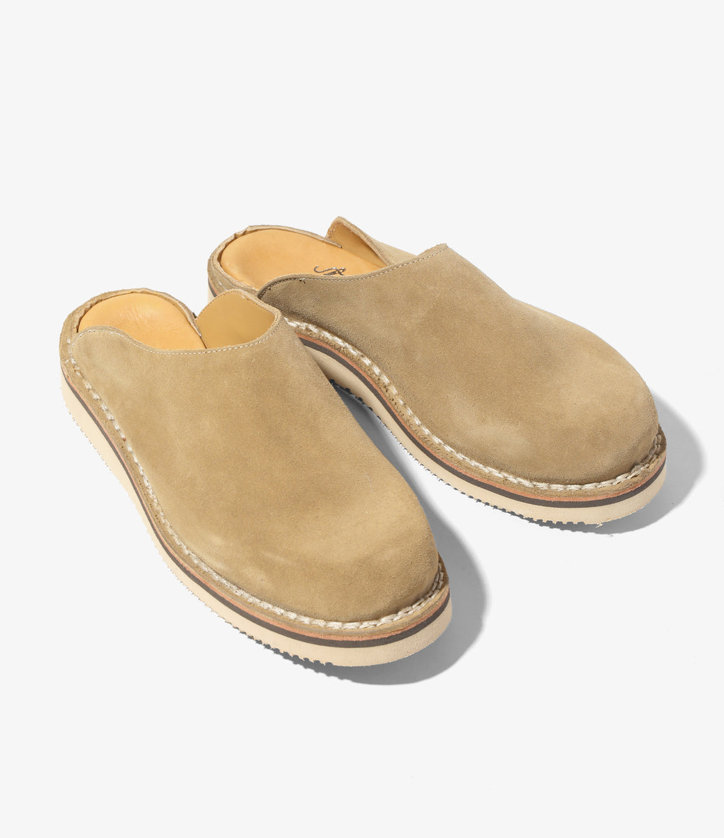 Mountain Slip-In – NEPENTHES ONLINE STORE