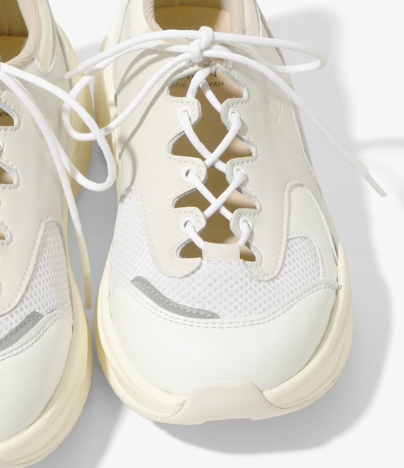 Gillie Sneakers