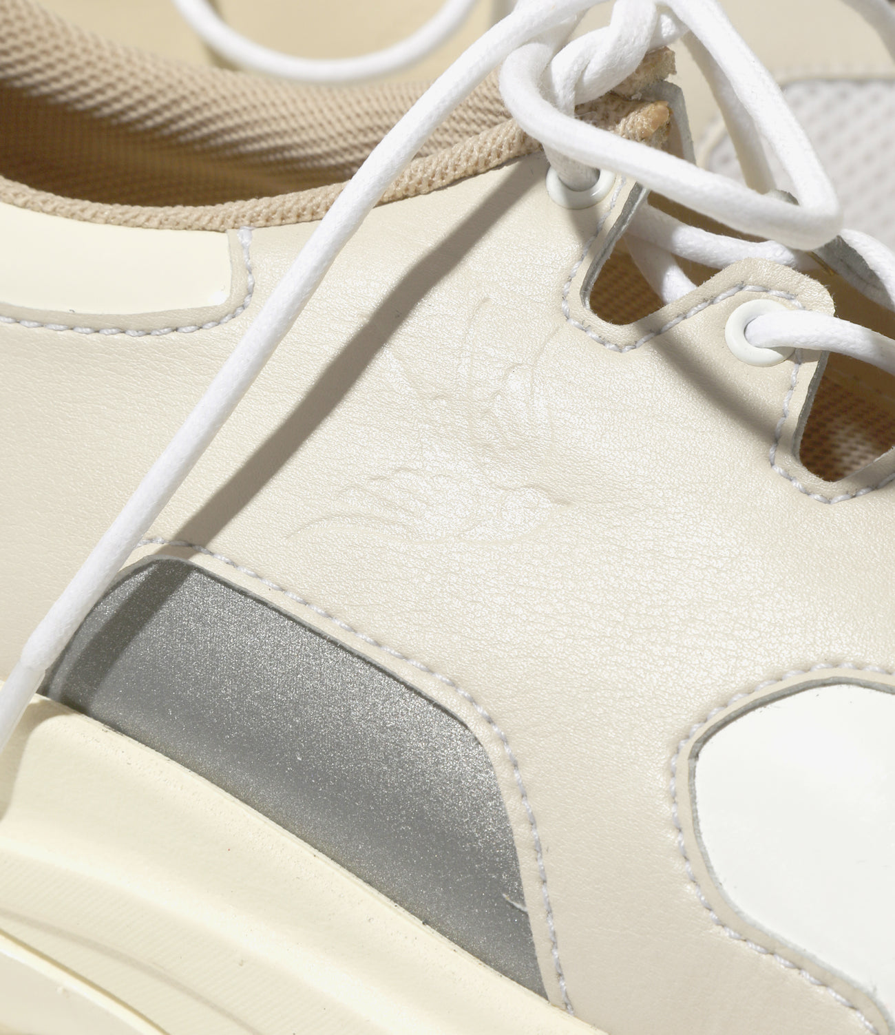 Gillie Sneakers