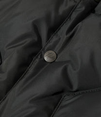 〈NEEDLES〉x〈ROCKY MOUNTAIN FEATHERBED〉Down Jacket