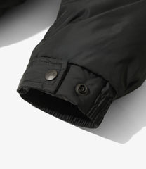 〈NEEDLES〉x〈ROCKY MOUNTAIN FEATHERBED〉Down Jacket