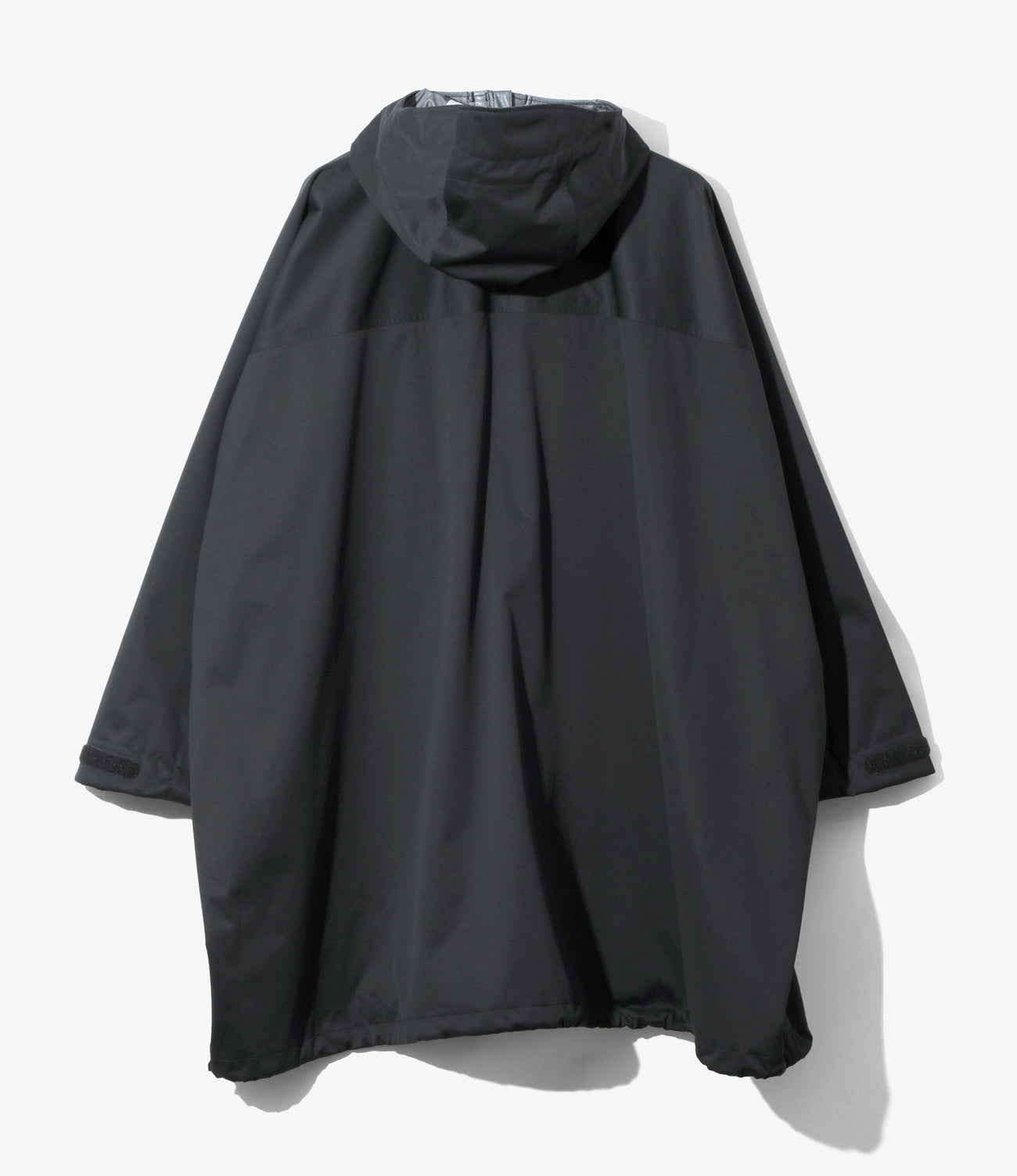River Trek Poncho - Poly Smooth / 3Layer – NEPENTHES ONLINE STORE