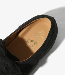 Wing Tip Shoes - Suede
