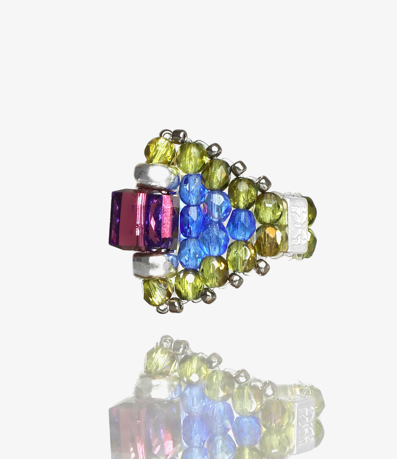 〈NEEDLES〉x〈TIE A KNOT〉Square Crystal Beads Ring