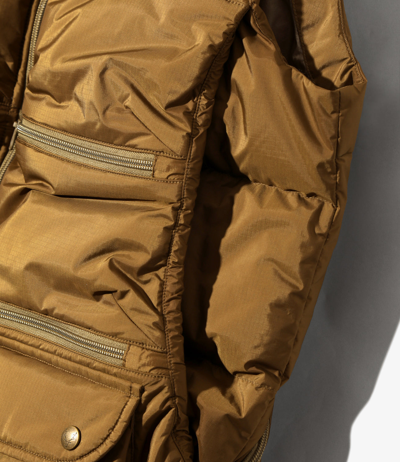 〈SOUTH2 WEST8〉x 〈NANGA〉Fishing Down Vest